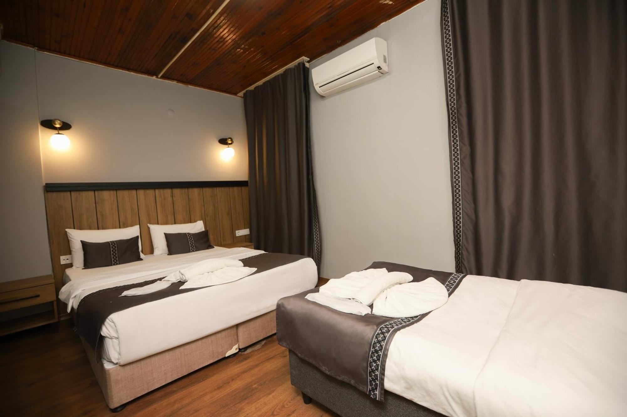 La Pera Suites Istanbul Exterior photo