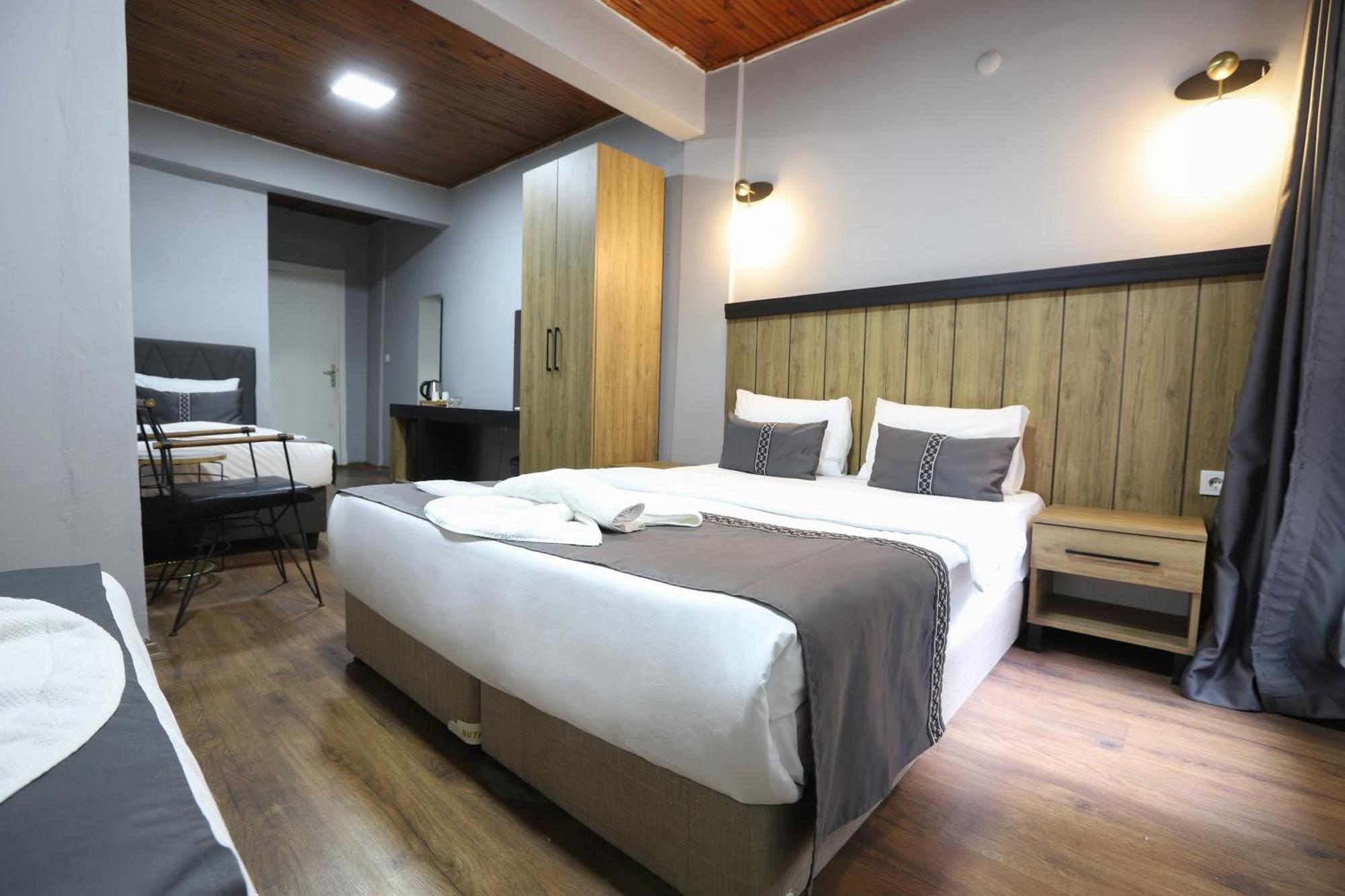 La Pera Suites Istanbul Exterior photo